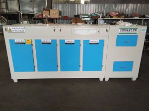 冬天來了霧霾也來了保護環(huán)境必不可少 笠志環(huán)保提供除塵空氣凈化設(shè)備